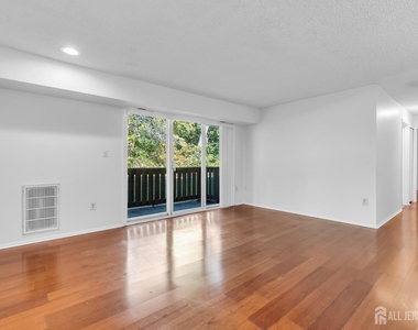 1719 Aspen Drive - Photo Thumbnail 9