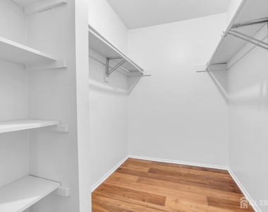 1719 Aspen Drive - Photo Thumbnail 17