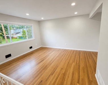 71 Patton Street - Photo Thumbnail 3