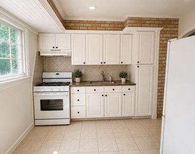 71 Patton Street - Photo Thumbnail 4