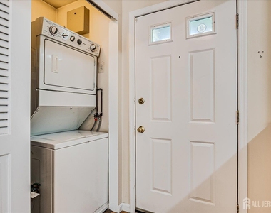 1801 Timber Oaks Road - Photo Thumbnail 15