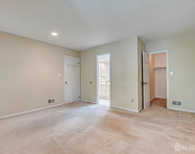 1801 Timber Oaks Road - Photo Thumbnail 22
