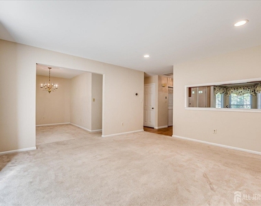 1801 Timber Oaks Road - Photo Thumbnail 7