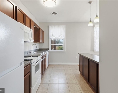 126 N Braddock Street - Photo Thumbnail 6