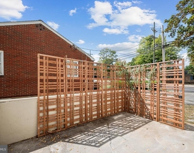 1508 S Loudoun Street - Photo Thumbnail 28