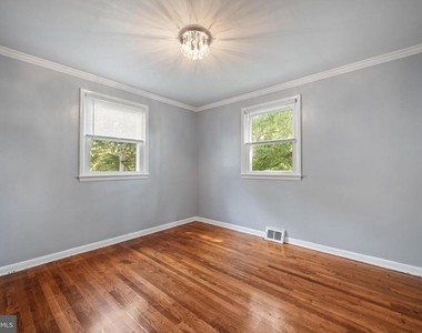 1508 S Loudoun Street - Photo Thumbnail 16