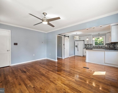 1508 S Loudoun Street - Photo Thumbnail 7