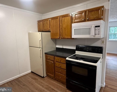 7013 Trails End Road - Photo Thumbnail 18