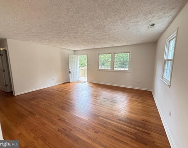 7013 Trails End Road - Photo Thumbnail 22