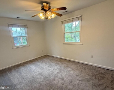 7013 Trails End Road - Photo Thumbnail 12