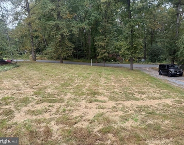 7013 Trails End Road - Photo Thumbnail 5