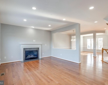 11932 Blue Violet Way - Photo Thumbnail 14