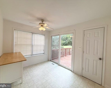 8630 Sanderling Drive - Photo Thumbnail 3