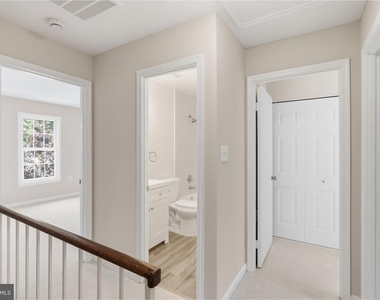 10272 Colony Park Drive - Photo Thumbnail 16