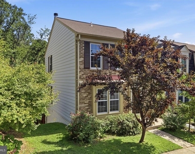 10272 Colony Park Drive - Photo Thumbnail 2