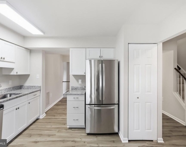 10272 Colony Park Drive - Photo Thumbnail 15