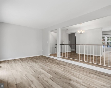 10272 Colony Park Drive - Photo Thumbnail 10
