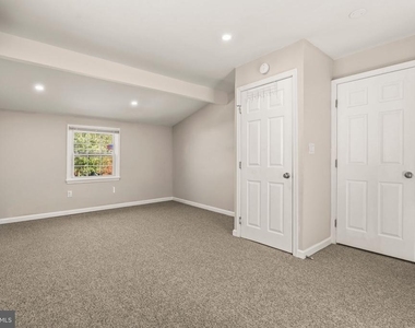 3421 Memorial Street - Photo Thumbnail 12