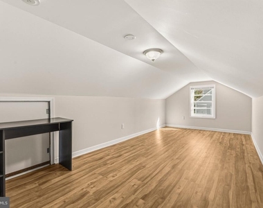 3421 Memorial Street - Photo Thumbnail 15