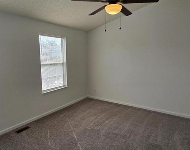 9262 Cardinal Forest Lane - Photo Thumbnail 8