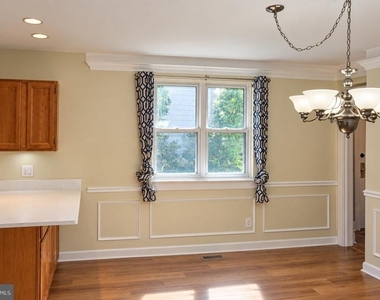 8531 W Oak Place - Photo Thumbnail 11