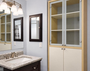 8531 W Oak Place - Photo Thumbnail 34