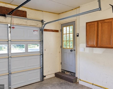 8531 W Oak Place - Photo Thumbnail 45