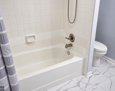 8531 W Oak Place - Photo Thumbnail 35