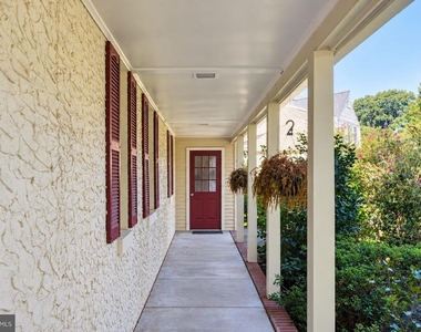 8531 W Oak Place - Photo Thumbnail 3