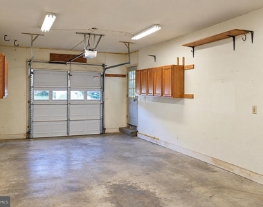 8531 W Oak Place - Photo Thumbnail 43