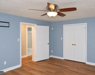 8531 W Oak Place - Photo Thumbnail 25