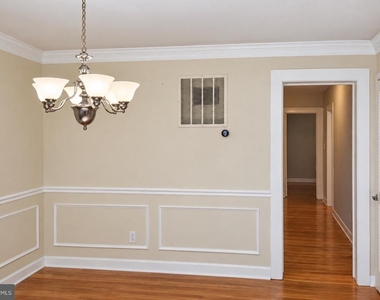 8531 W Oak Place - Photo Thumbnail 13