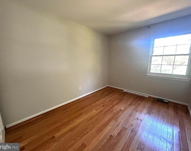 4134 Pleasant Meadow Court - Photo Thumbnail 13