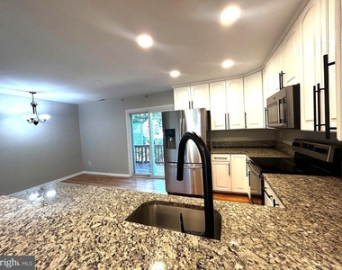 4134 Pleasant Meadow Court - Photo Thumbnail 6