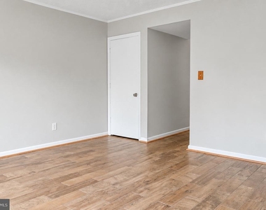 8414 Penshurst Drive - Photo Thumbnail 10