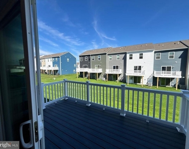 108 Bowers Street - Photo Thumbnail 8