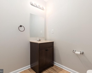 729 Acorn Court - Photo Thumbnail 26