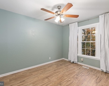 729 Acorn Court - Photo Thumbnail 22