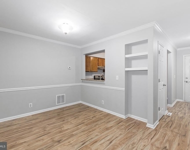 729 Acorn Court - Photo Thumbnail 8