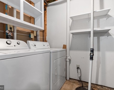 729 Acorn Court - Photo Thumbnail 28