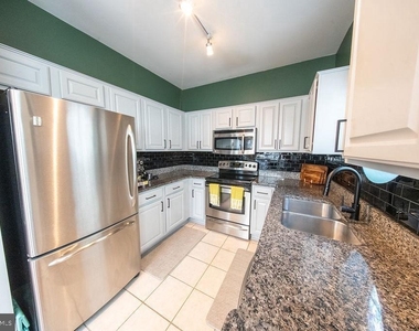 4550 Strutfield Lane - Photo Thumbnail 2