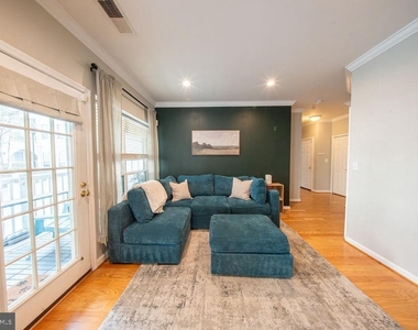 4550 Strutfield Lane - Photo Thumbnail 10