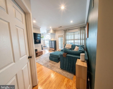 4550 Strutfield Lane - Photo Thumbnail 15