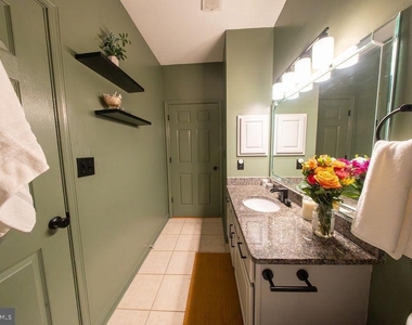 4550 Strutfield Lane - Photo Thumbnail 29