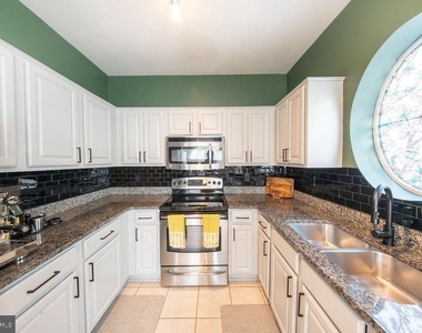 4550 Strutfield Lane - Photo Thumbnail 1