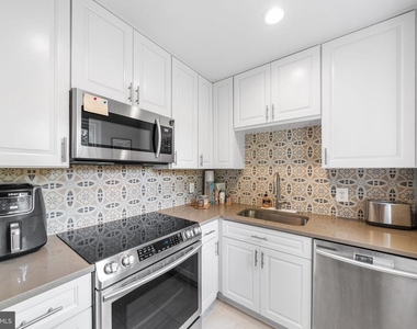 4520 36th Street S - Photo Thumbnail 3