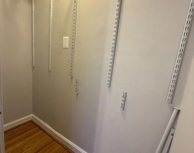 1011 Arlington Boulevard - Photo Thumbnail 18