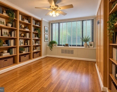 1011 Arlington Boulevard - Photo Thumbnail 2