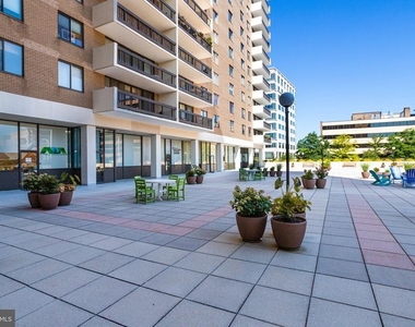 3800 Fairfax Drive - Photo Thumbnail 30