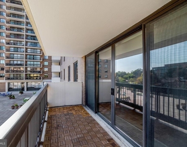 3800 Fairfax Drive - Photo Thumbnail 22